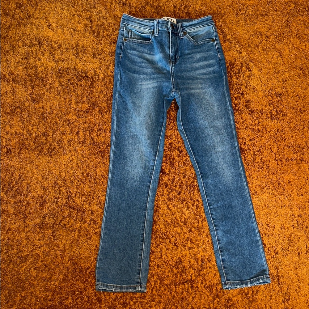 High-Rise Slim Straight Jeans - Blue Wash
